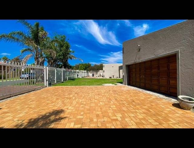 4 BEDROOM HOUSE FOR SALE IN ELANDSPARK